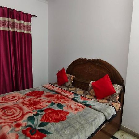 Rajdhani Guest House Faridabad Exterior photo