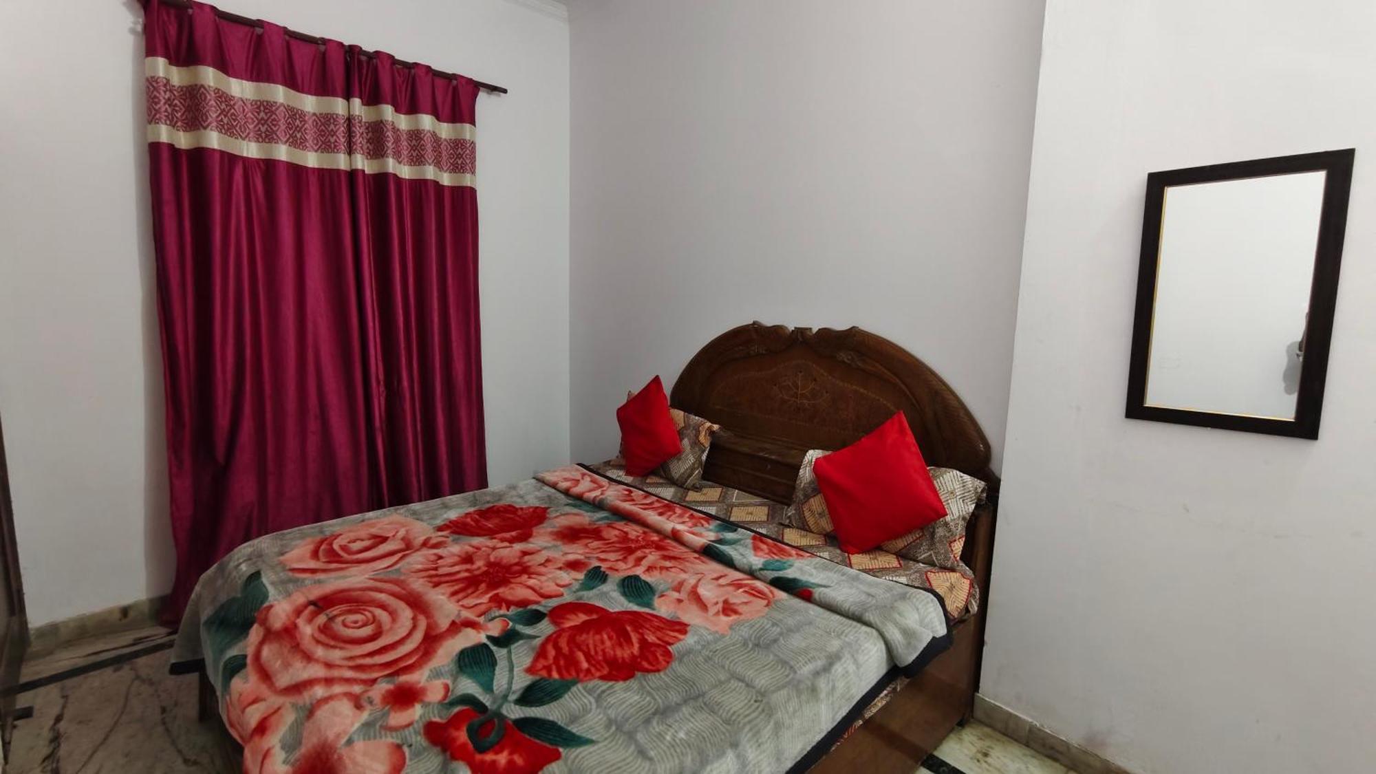 Rajdhani Guest House Faridabad Exterior photo