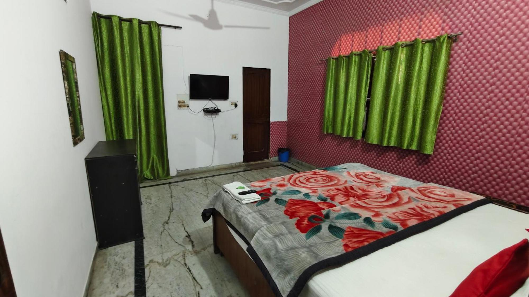 Rajdhani Guest House Faridabad Exterior photo